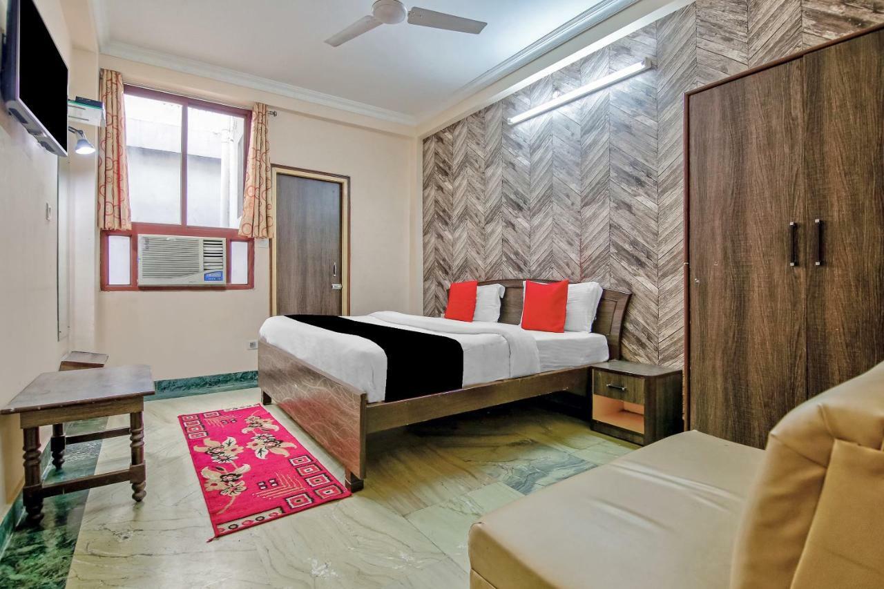 Capital O 41962 Hotel Mandakini Continental Lucknow Bagian luar foto
